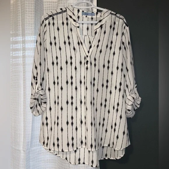 Cure Blouse - Picture 1 of 9